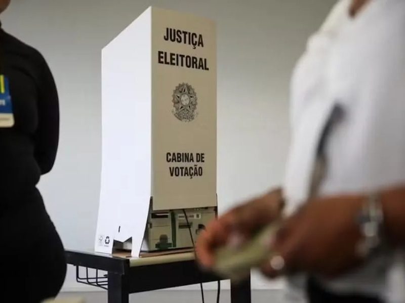 Denúncias de assédio eleitoral no DF já superam 2022 uma semana antes do 2º turno