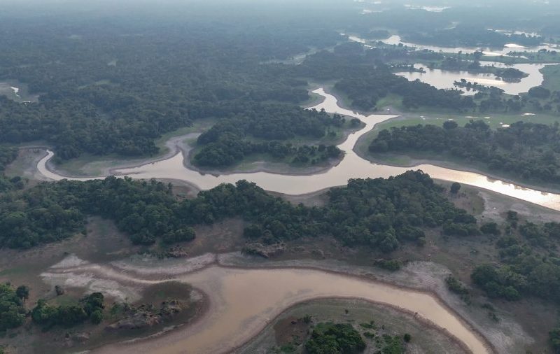 Amazonas decreta emergência em saúde por 180 dias após seca isolar 562 comunidades