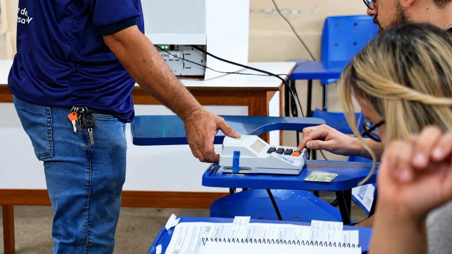 Amazonas registra 973 votos após horário oficial de encerramento no 2º turno, diz TRE-AM