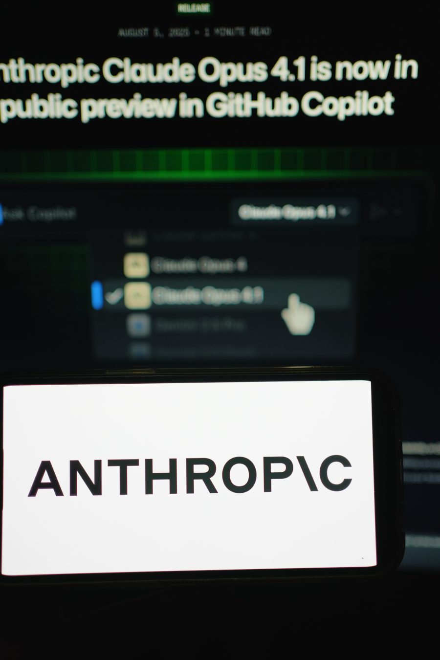 Anthropic busca acordo de R$ 243 bilhões para expansão em IA