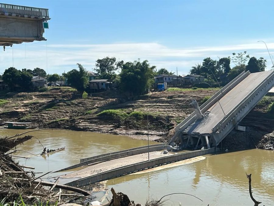 Após quase 5 meses, perícia autoriza retirada de escombros de ponte que caiu no Acre
