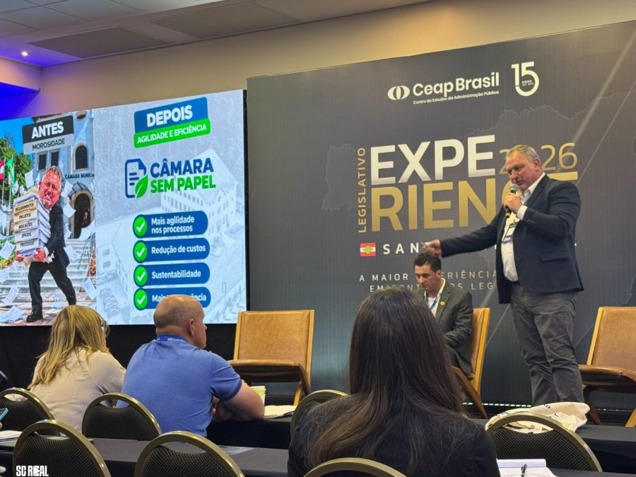 Câmara de São Bento do Sul apresenta case de eficiência em congresso em Florianópolis