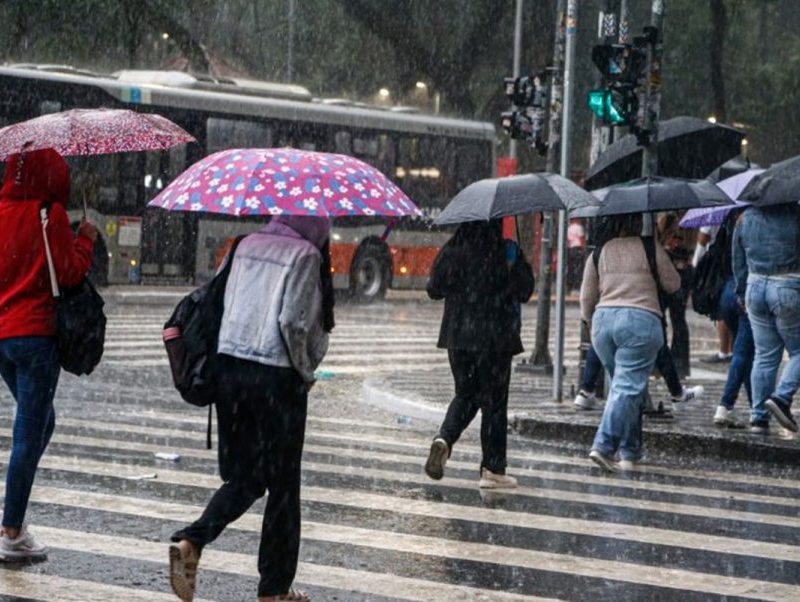 Previsão do tempo: frente fria traz temporais e granizo ao Sul e Sudeste