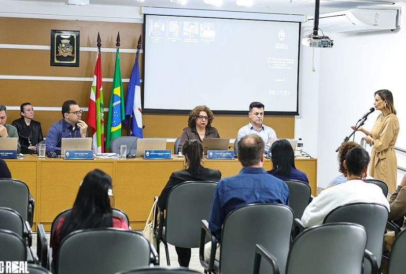 Comissão de Saúde da Câmara de Vereadores de Joinville debate fila de pequenas cirurgias e cobra plano de ação