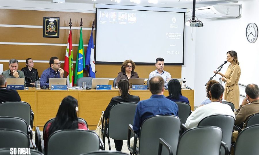 Comissão de Saúde da Câmara de Vereadores de Joinville debate fila de pequenas cirurgias e cobra plano de ação