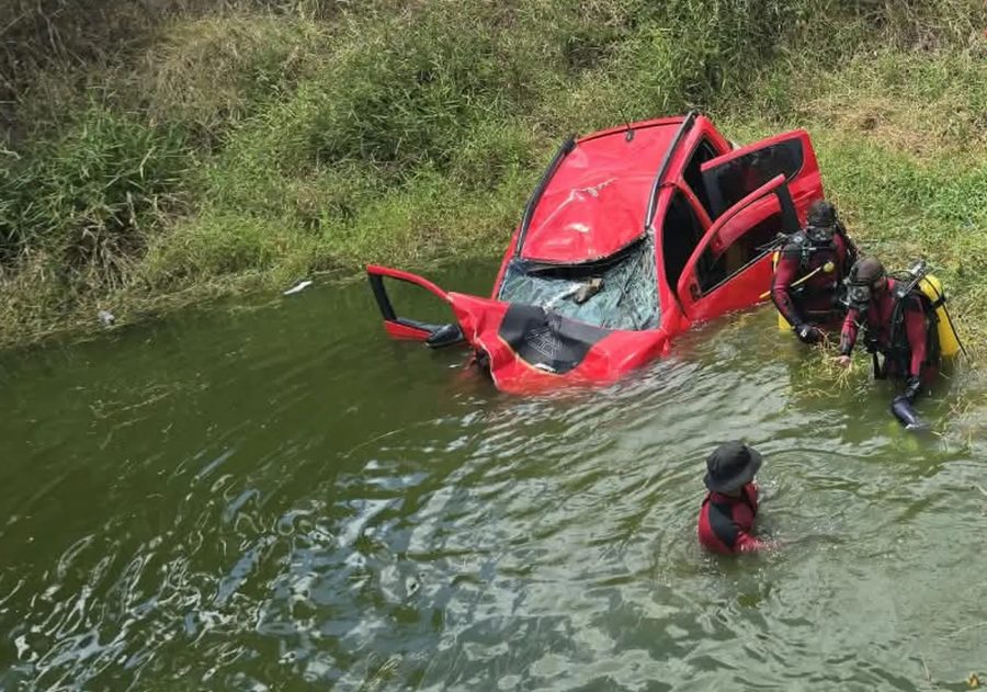 Corpo é localizado em açude após acidente de carro em Moita Bonita