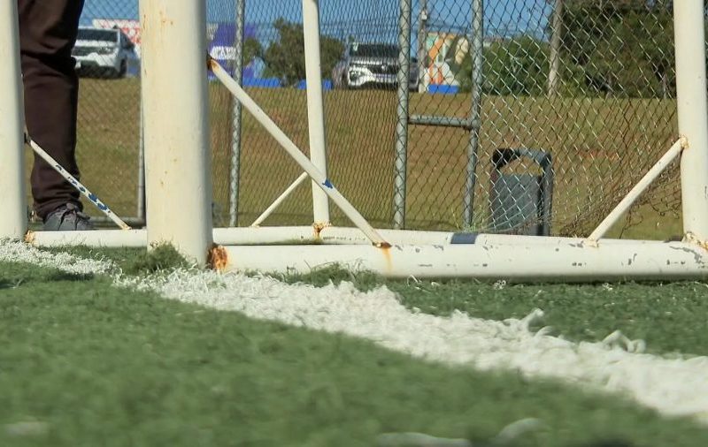 Deputados aprovam lei com regras de segurança para a instalação de traves de gol no Paraná
