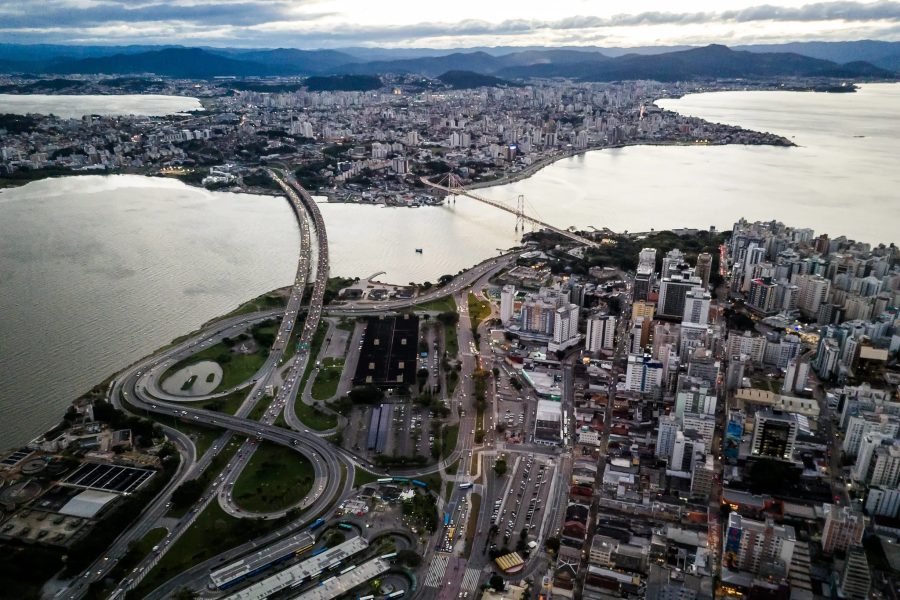 Dia do Servidor Público: ponto facultativo é transferido para 30 de outubro em SC