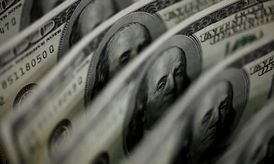 Dólar sobe 8,21%, e bolsa cai 13,88% após reeleição de Lula