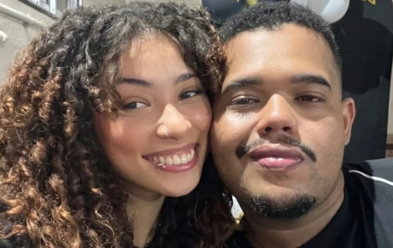 Casal morre após acidente de moto em poste na Serra, ES