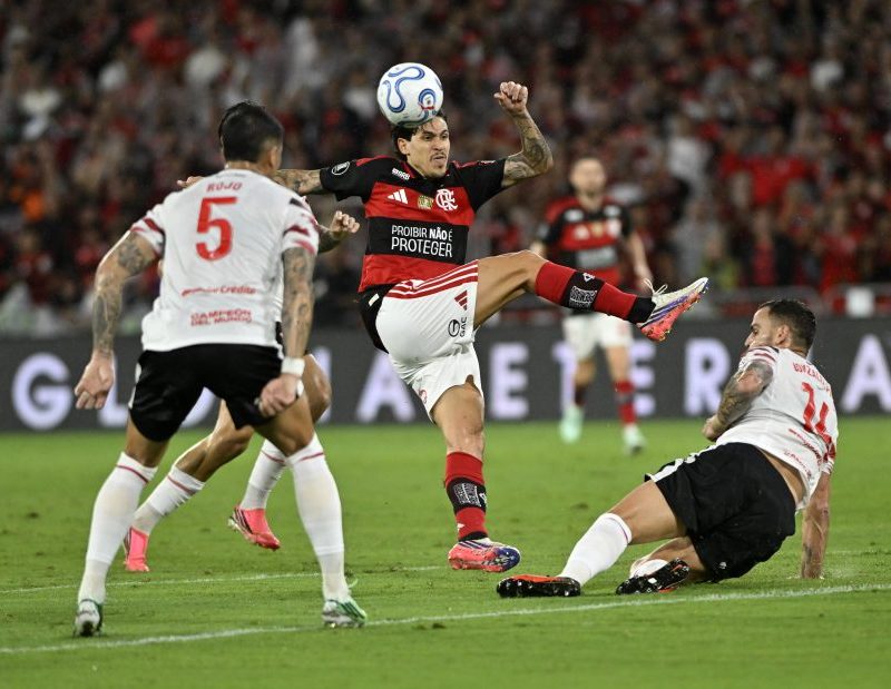 Estudiantes elimina o Flamengo nos pênaltis na Libertadores