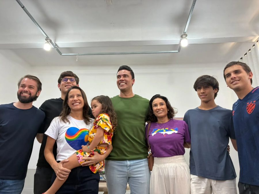 Governadora Raquel Lyra (PSD) vota em Caruaru