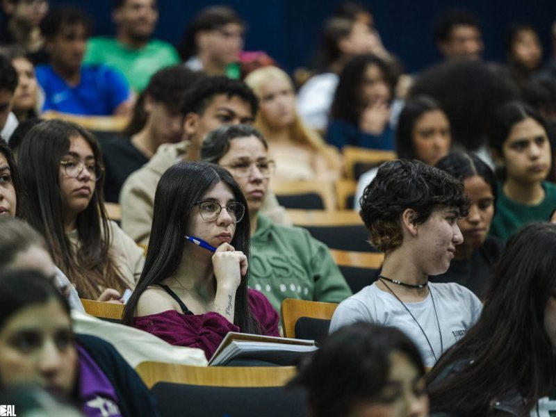 Governo de SC promove aulões preparatórios do Enem para mais de 11 mil estudantes da rede estadual