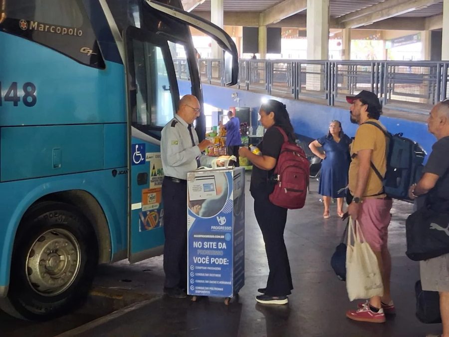 Governo notifica empresas de ônibus que negam emissão de passagens gratuitas para eleição