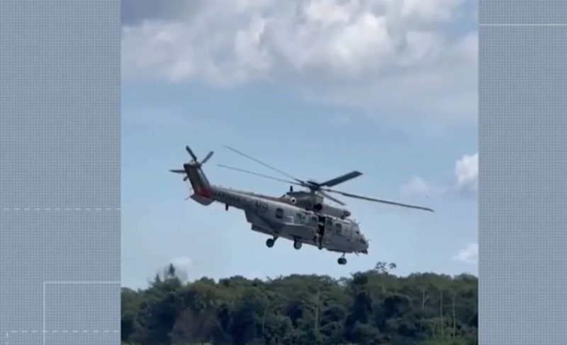 Helicóptero da Marinha faz pouso de precaução no Marajó