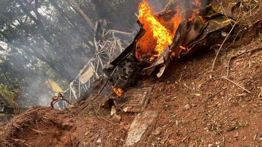 Helicóptero dos bombeiros decolou sem visibilidade mínima antes de queda que matou seis em MG, aponta Cenipa