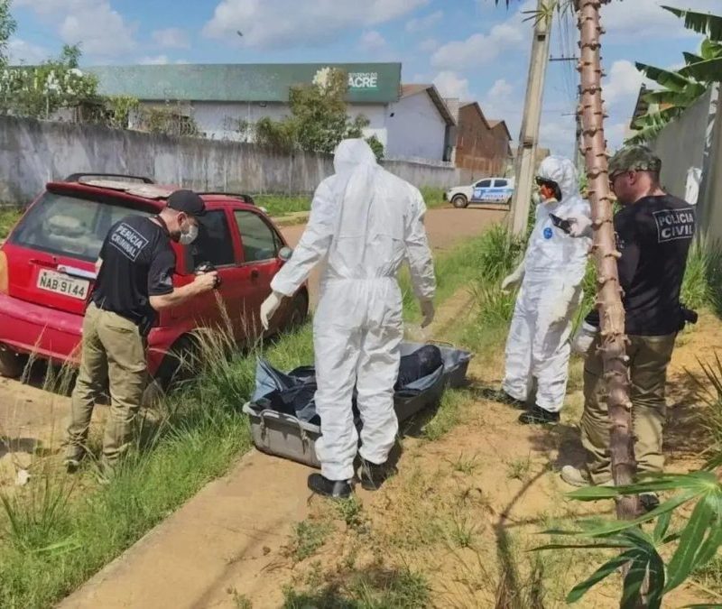 Idoso é encontrado morto dentro de carro abandonado em Rio Branco