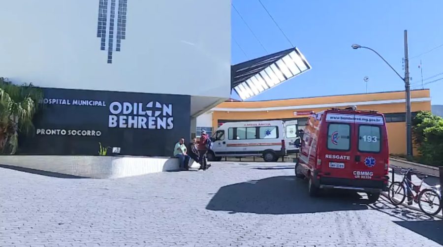 Homem é preso após ameaçar e agredir ex-namorada com faca em BH