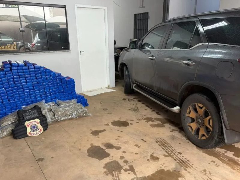 Homem é preso com quase meia tonelada de maconha e carro roubado na fronteira do Brasil com o Paraguai