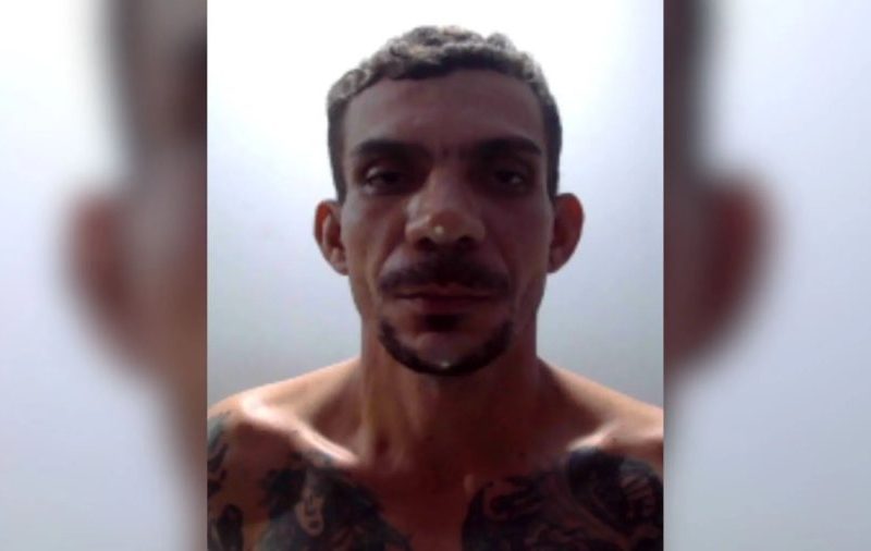 Homem é preso suspeito de matar e enterrar mulher no quintal de apartamento em Porto Velho