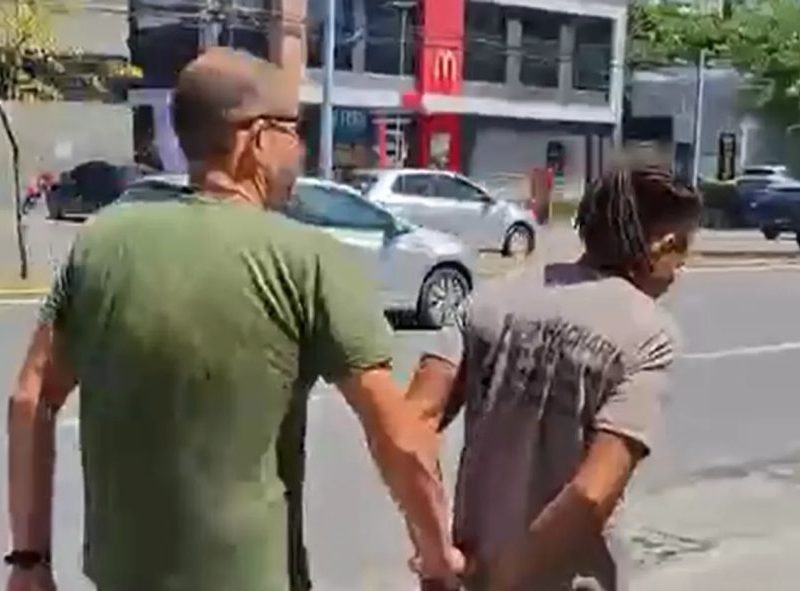Homem é preso após ejacular em passageira de ônibus no Recife