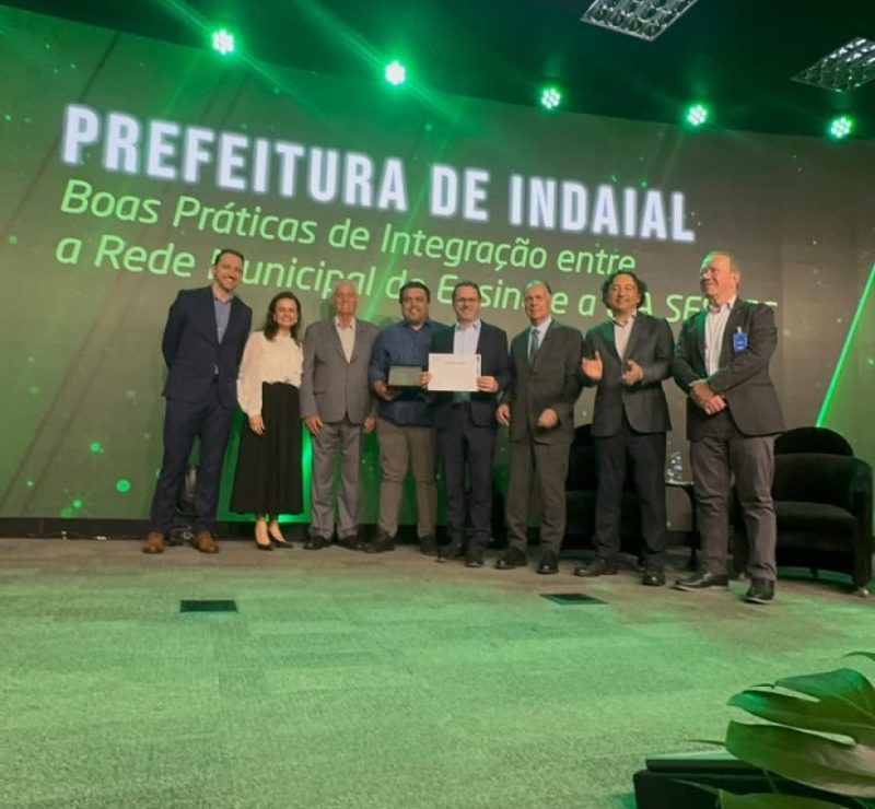 Indaial recebe reconhecimento por boas práticas na Educação em premiação do SESI/SC