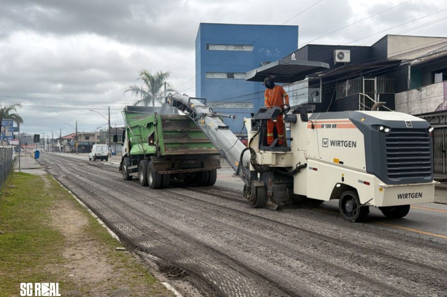 Itajaí avança com obras na pavimentação e duplicação de vias