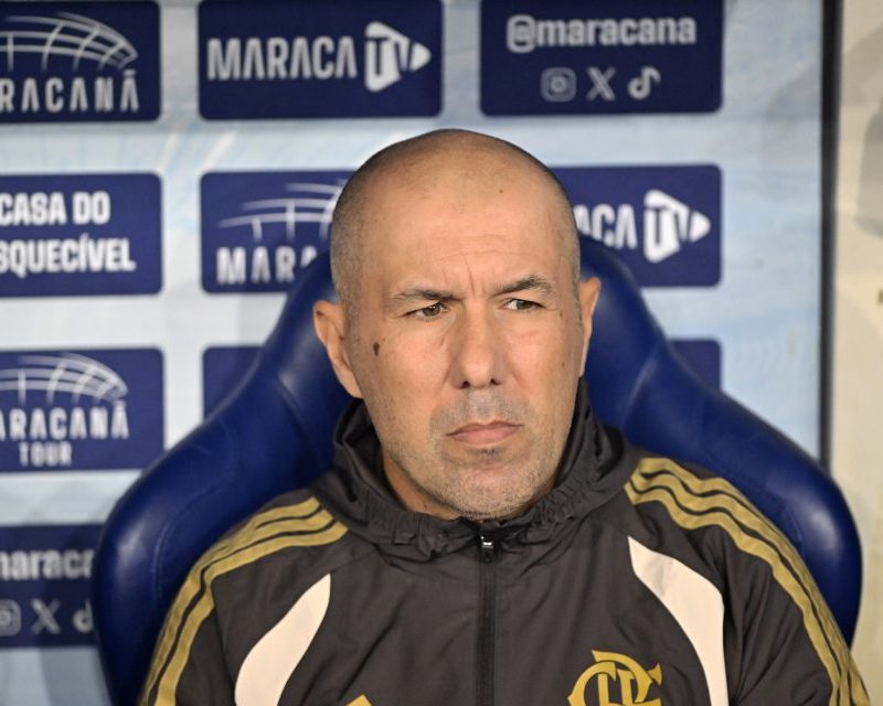 Leonardo Jardim analisa vitória do Flamengo sobre o Atlético-MG