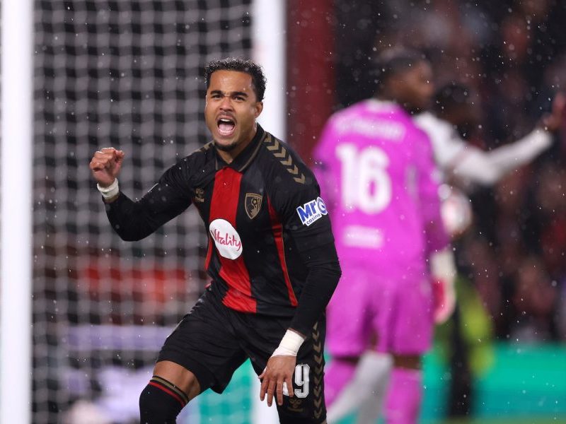 Liga Europa: Bournemouth vence o Milan com dois gols de pênalti