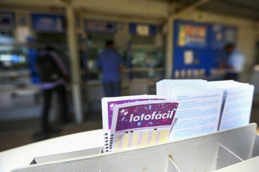 Lotofácil 3811 sorteia R$ 14 milhões hoje (22/10)
