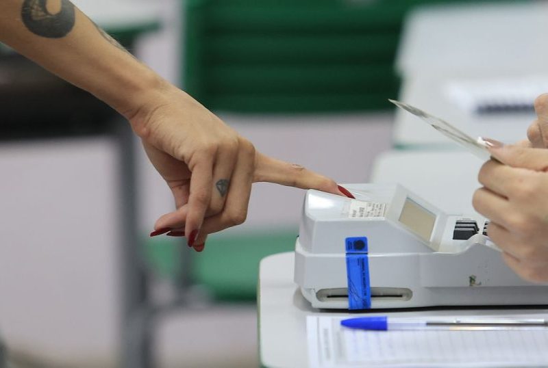 Lula cresce em número de votos em todos os estados; Flávio recua em 6