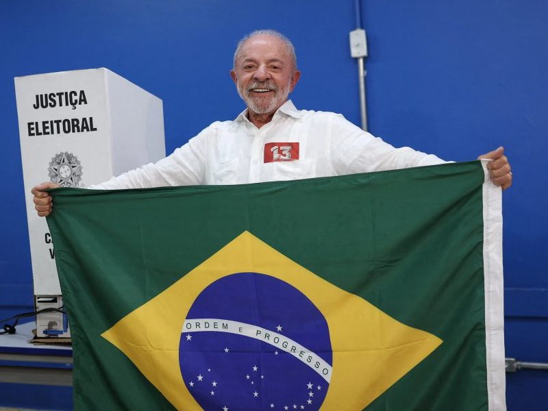 Lula ganha mais de 9 mil votos e Flávio Bolsonaro perde 11 mil no 2º turno em Roraima; compare
