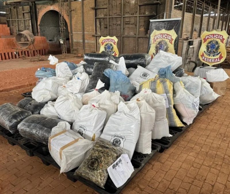 Polícia Federal incinera 1,5 tonelada de drogas apreendidas no Acre
