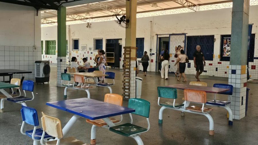 Mal-estar por calor e crise de ansiedade estão entre ocorrências em locais de votação de Teresina