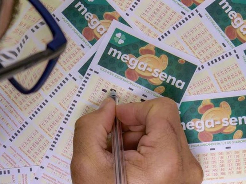 Mega-Sena 3076 acumula, e prêmio atinge R$ 320 milhões. Veja resultado
