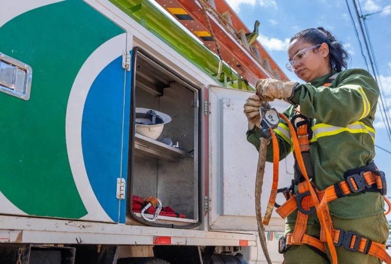 Neoenergia oferece 54 vagas gratuitas para formar eletricistas no DF; saiba como se inscrever