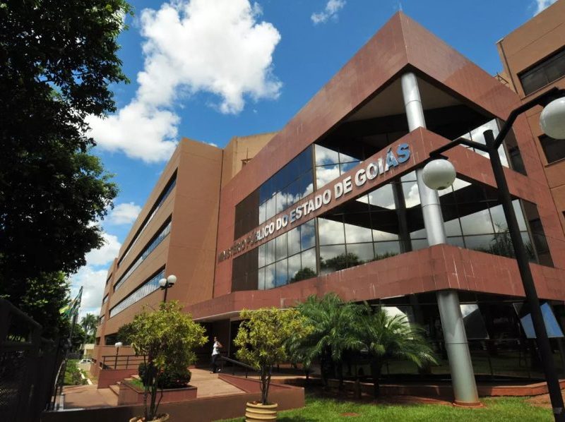 MP de Goiás investiga líder espiritual por violência sexual