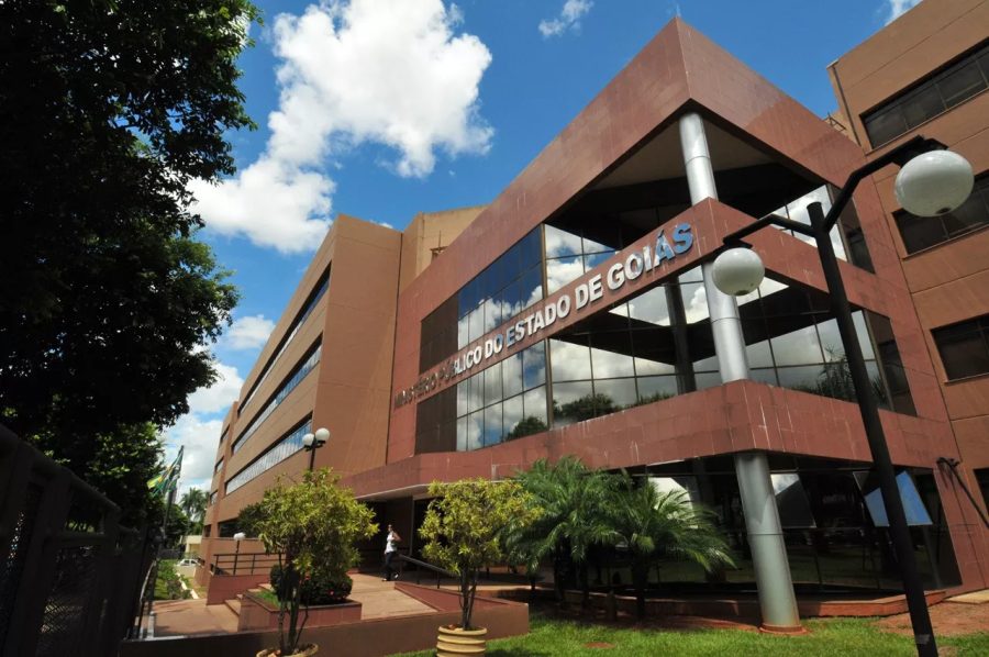 Operação mira ex-presidente de comunidade espírita investigado por suspeita de violência sexual