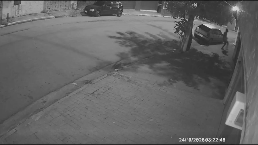 Pai de santo é encontrado morto a tiros dentro de casa na Zona Norte de SP; câmeras registraram invasão