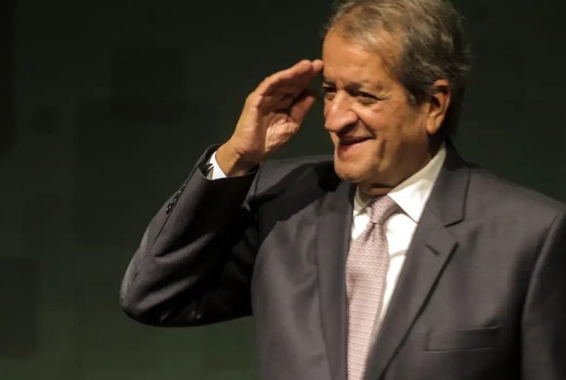 PL de Flávio Bolsonaro reconhece vitória de Lula nas urnas