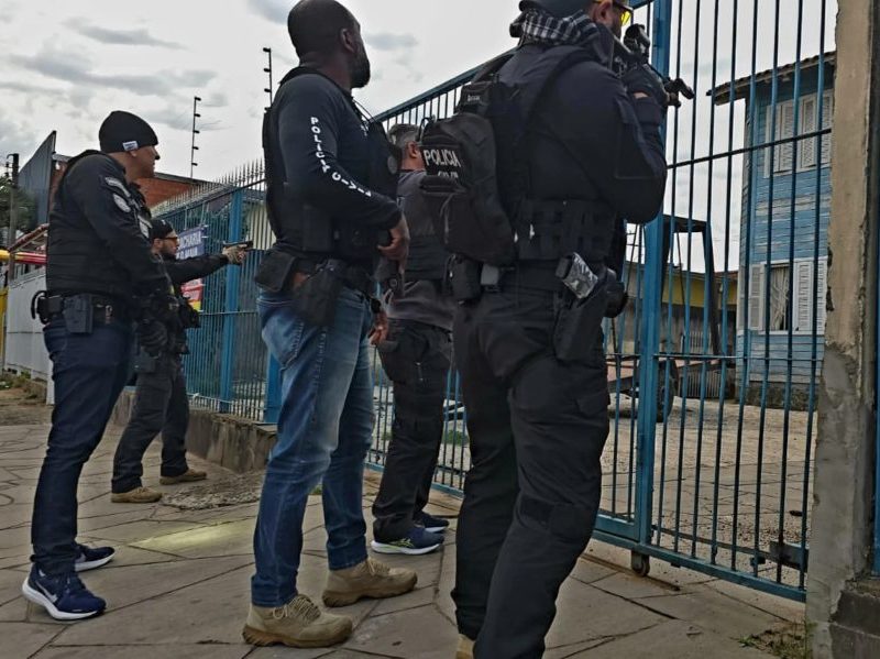 Polícia mira grupo suspeito de causar prejuízo de R$ 4 milhões com roubo de mais de 50 veículos no RS e SC