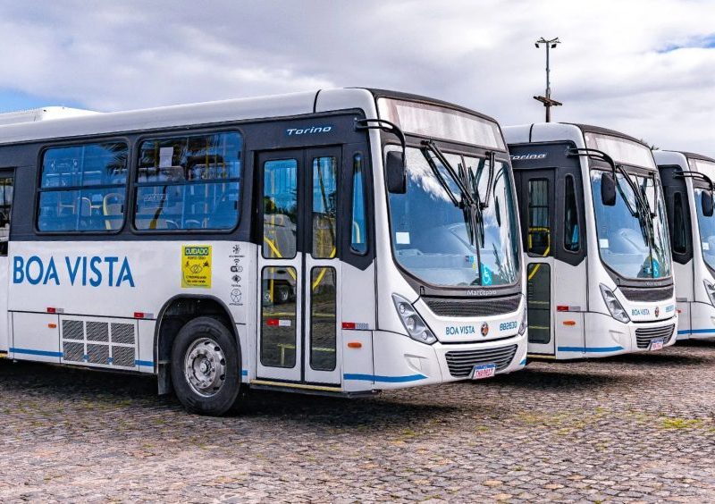 Aracaju moderniza transporte com 45 novos ônibus climatizados