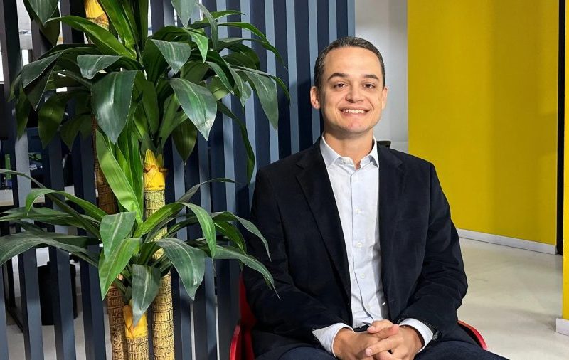 Qual é o número de Lorenzo Pazolini (Republicanos) para o governo do Espírito Santo?