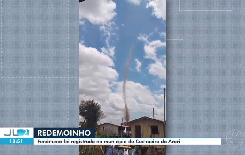Redemoinho se forma em área de campo e pode ser visto de diferentes pontos de cidade no Marajó
