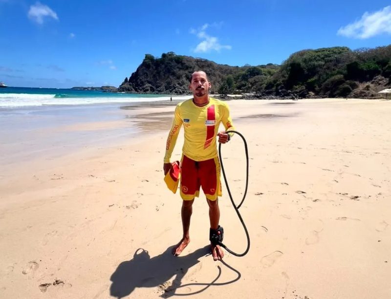 Repelente de tubarões é testado em Fernando de Noronha para reforçar segurança no mar