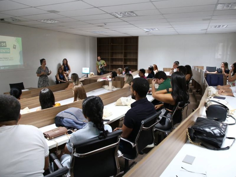 Rotina corrida não impede o sonho da graduação: conheça o semipresencial da Unit