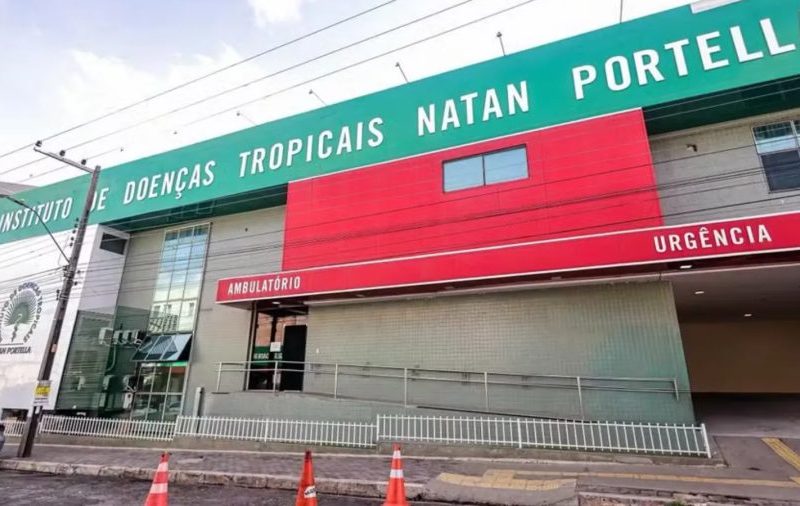Temporal em Teresina danifica teto de UTI no Hospital Natan Portella