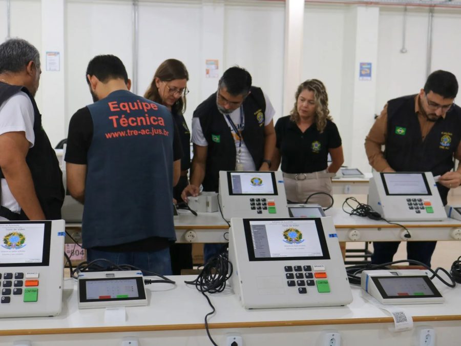 Preparativos para o segundo turno: Urnas eletrônicas lacradas no Acre